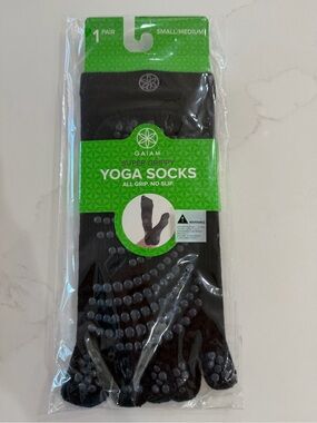 GAIAM Black Super Grippy Yoga Toe Socks Small/Medium